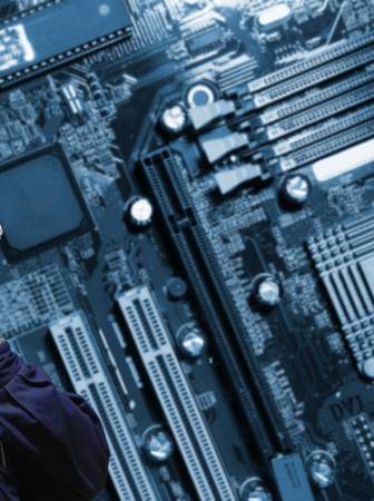 computer-part-and-hi-technician_hkmywd04o